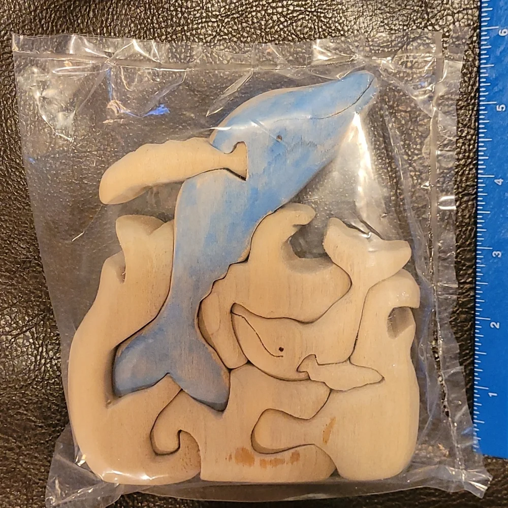 Imagiplay dolphin wood puzzle from 2010 Excellent Quality